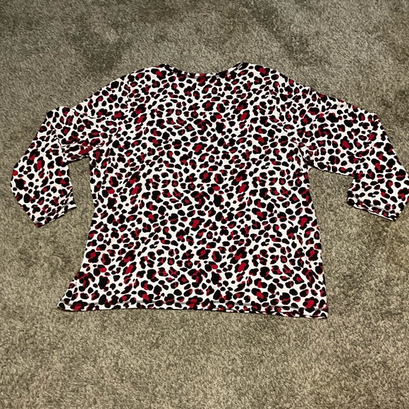 CJ Banks cheetah print long sleeve t-shirt. Size 3X - Picture 2 of 4